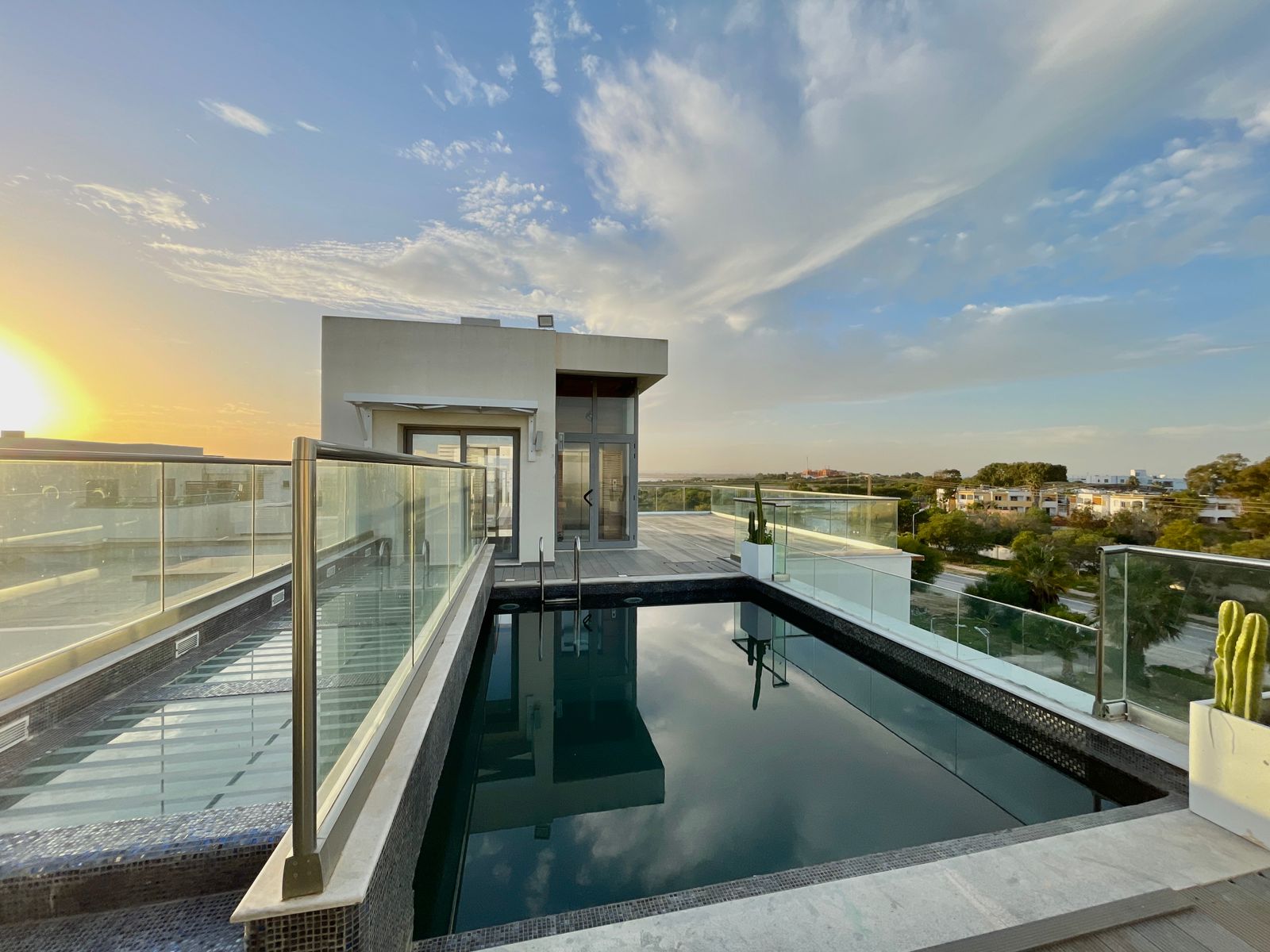 La Marsa Gammart Location vacances Maisons Penthouse de luxe avec piscine