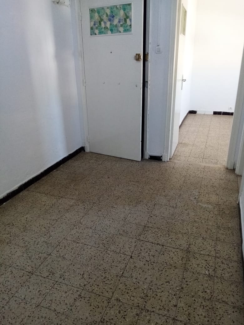 Bab Bhar Bab Bhar Location Appart. 2 pices Appt s1 tres propre avenue de carthage