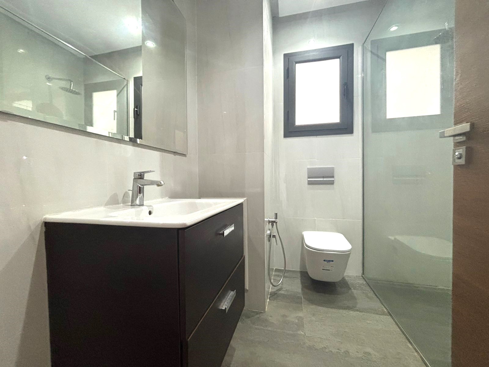 Ain Zaghouan Jardins de Carthage Location Appart. 3 pices Appartement s2 de 130m2 aux jardins de carthage
