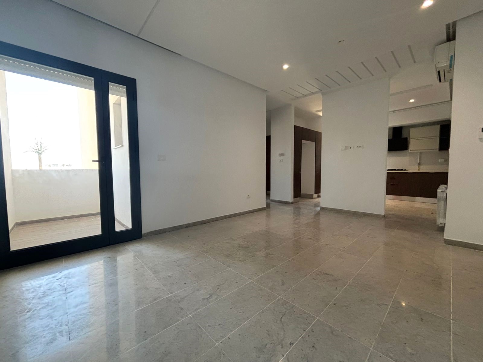 Ain Zaghouan Jardins de Carthage Location Appart. 3 pices Appartement s2 de 130m2 aux jardins de carthage