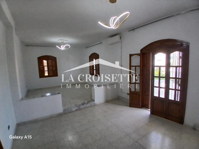 La Marsa Cite El Moustakbel (La Marsa) Location Appart. 3 pices Etage de villa s2  la marsa mel0539