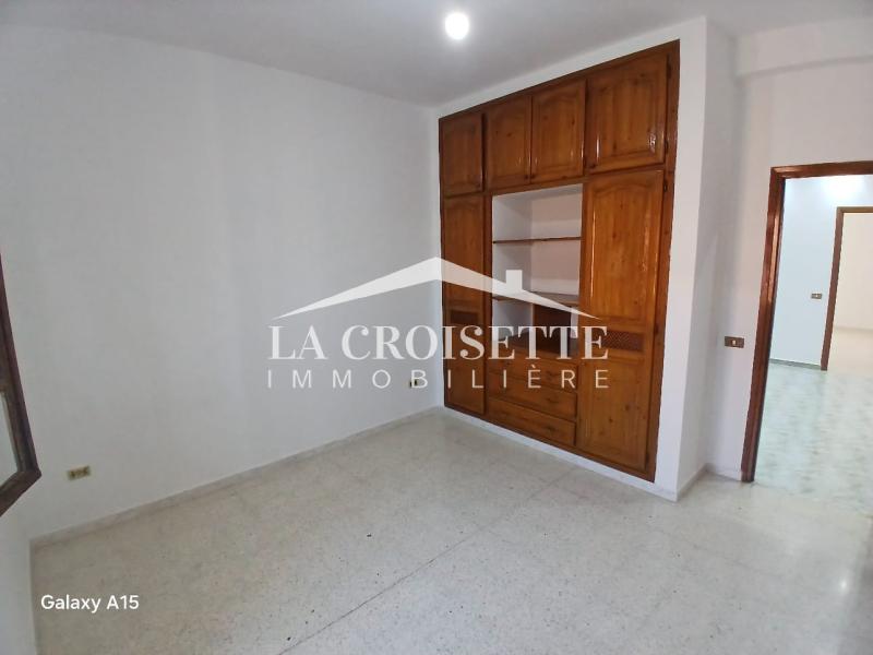 La Marsa Cite El Moustakbel (La Marsa) Location Appart. 3 pices Etage de villa s2  la marsa mel0539