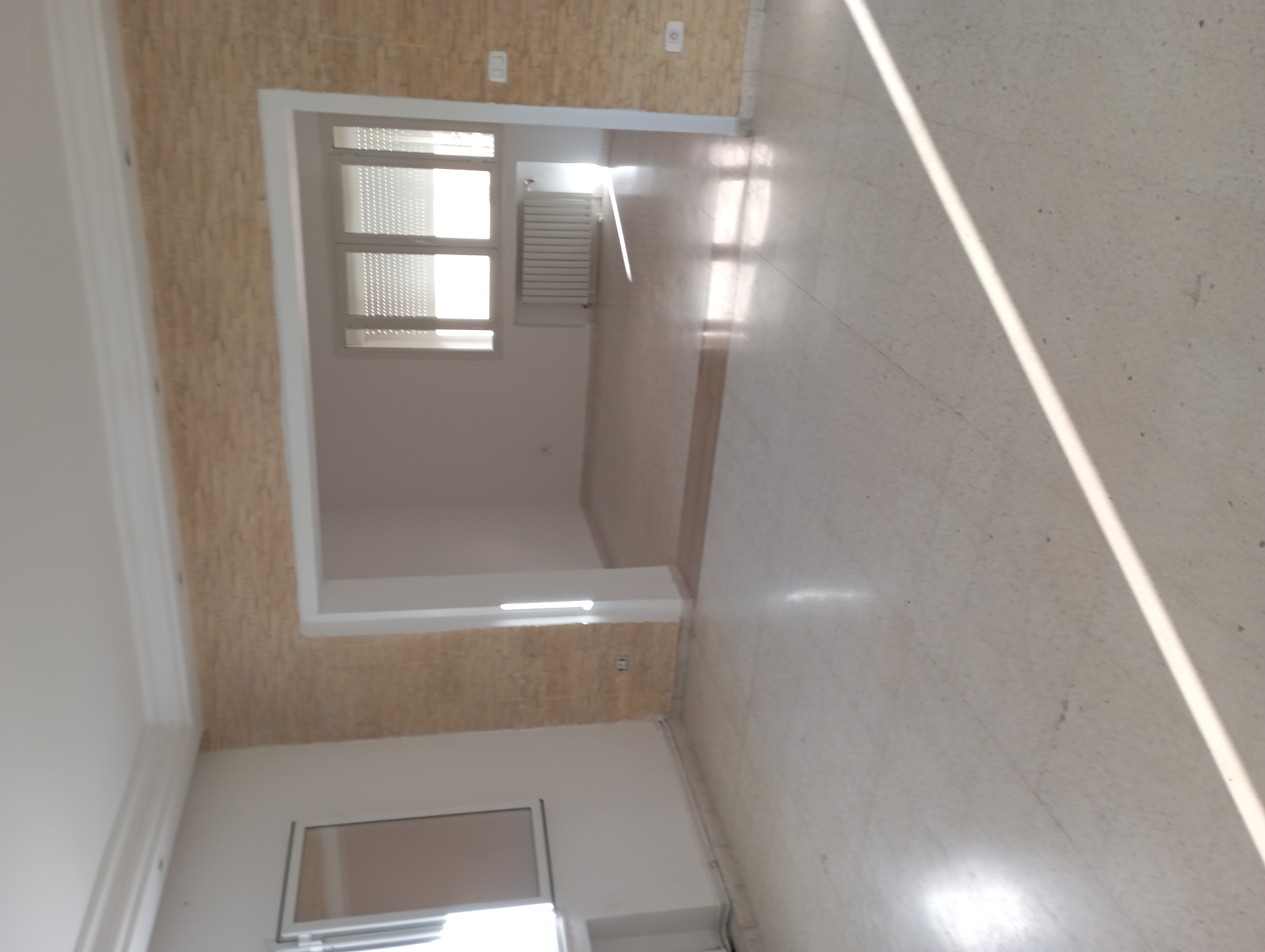 Ariana Ville Ariana Location Appart. 5 pices+ Etage de villa ariana