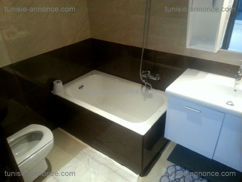 La Marsa Berge Du Lac Location vacances Appart. 2 pices S1 luxueux a cot tunisia mall par nuit ou semaine