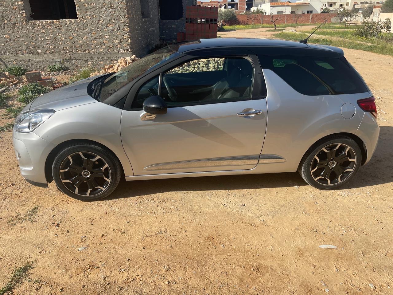 Sakiet Eddaier Cite El Mallek Citroen DS3 Tres jolis voiture d une femme