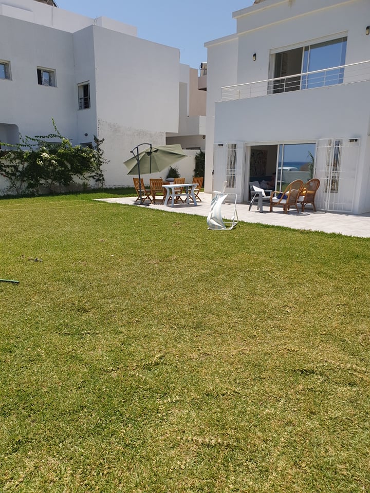 Hammam El Ghezaz Ezzahra Vente Maisons Villa haut standing  ezzahra hammem ghzez