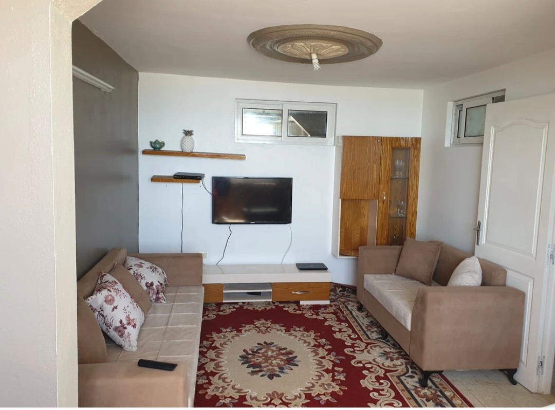 Menzel Temime&nbsp;Menzel Temime&nbsp;Location vacances&nbsp;Appart. 4 pi�ces&nbsp;Appartement 2eme �tage vu sur mer