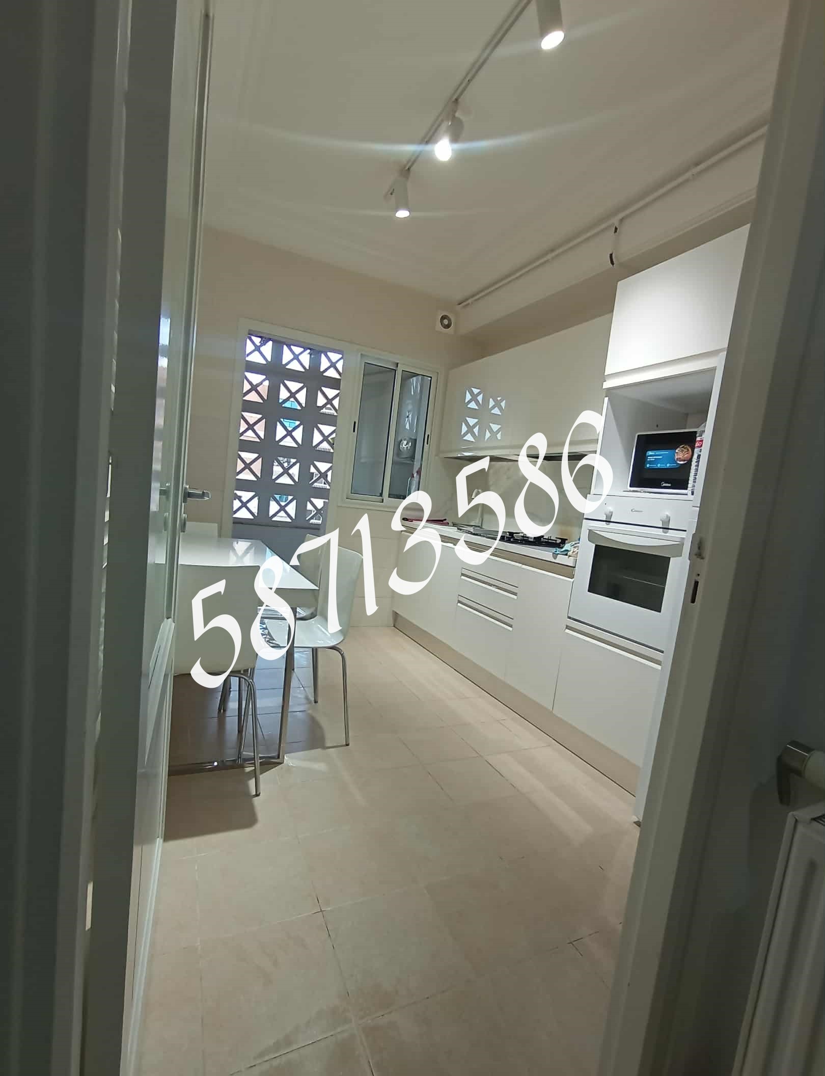 La Marsa El Aouina Location Appart. 1 pice S 1 meuble avec place de parking s sol