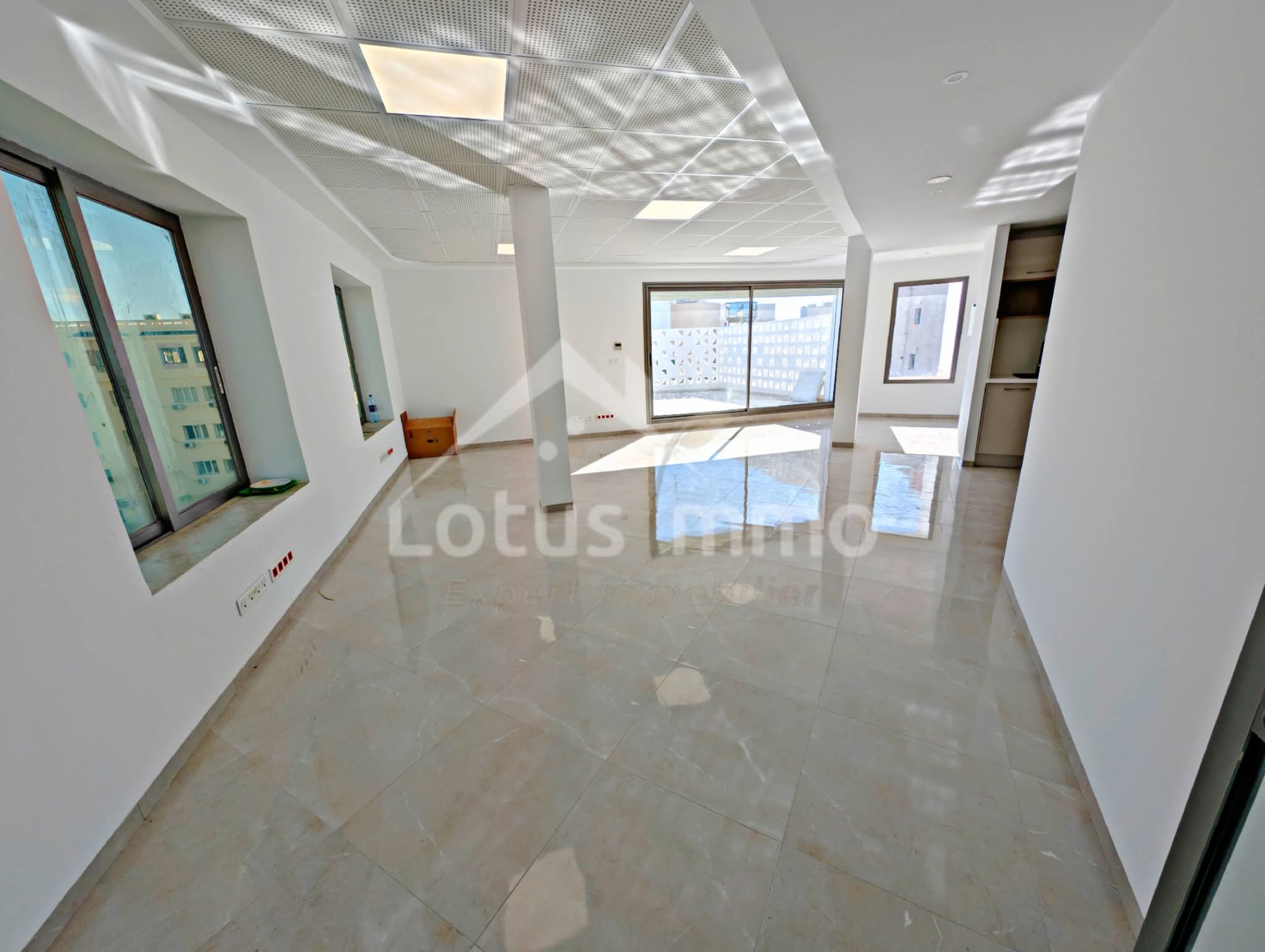 La Marsa Berge Du Lac Bureaux & Commerces Bureau Open space au lac 1