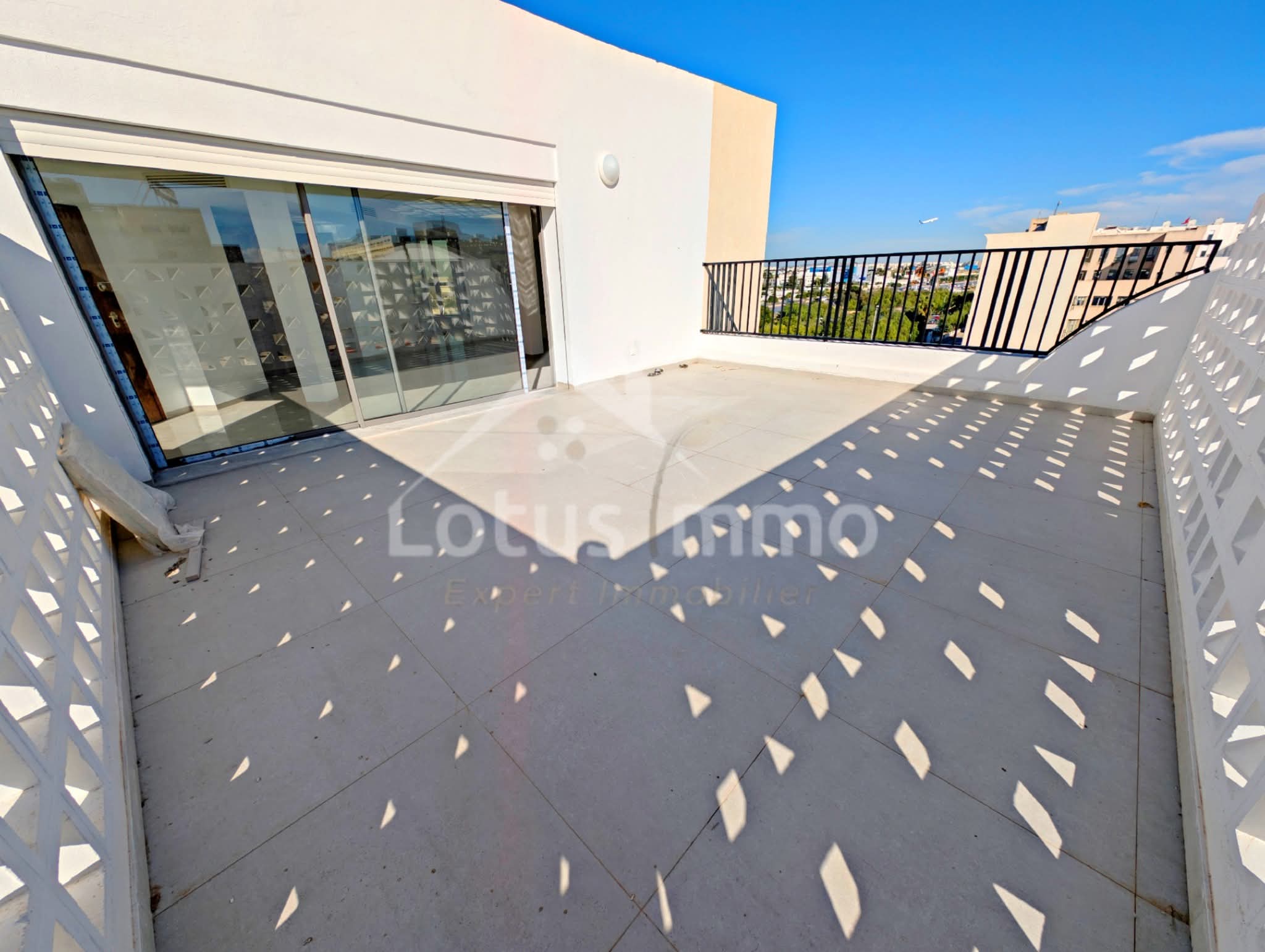 La Marsa Berge Du Lac Bureaux & Commerces Bureau Open space au lac 1