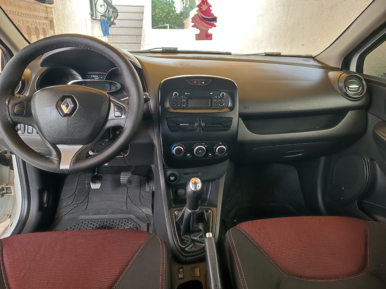 Mornag Mornag Renault Clio Voiture trs propre
