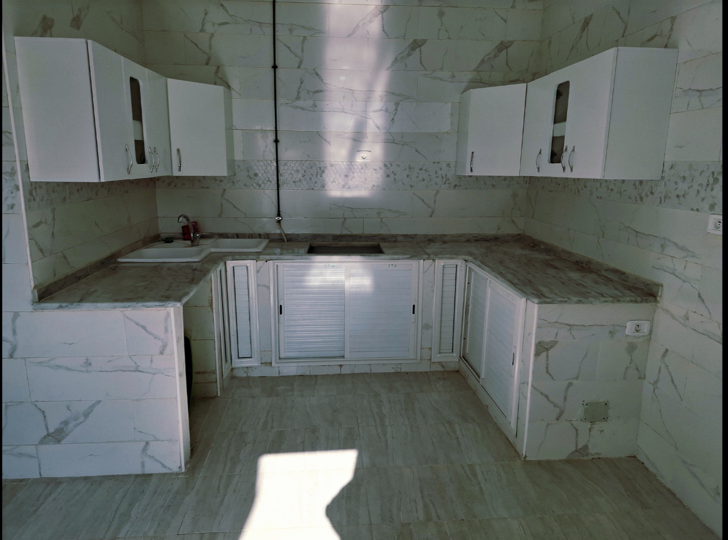 El Omrane Superieur El Omrane Superieur Location Maisons Etage de villa indepen avec garage donnant sur x3