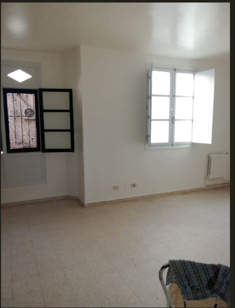 Bab Souika Bab El Khadra Location Appart. 3 pices S plus 2 ensoleill et ar