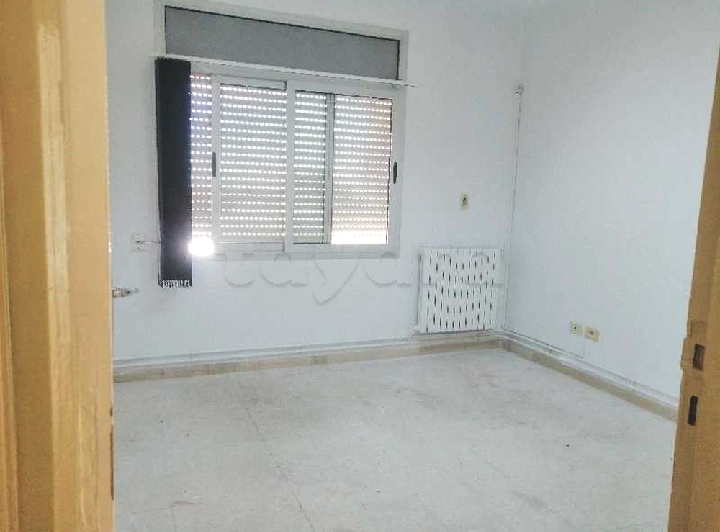 Bab Bhar Republique Bureaux & Commerces Bureau Bureau hall plus 3 pices