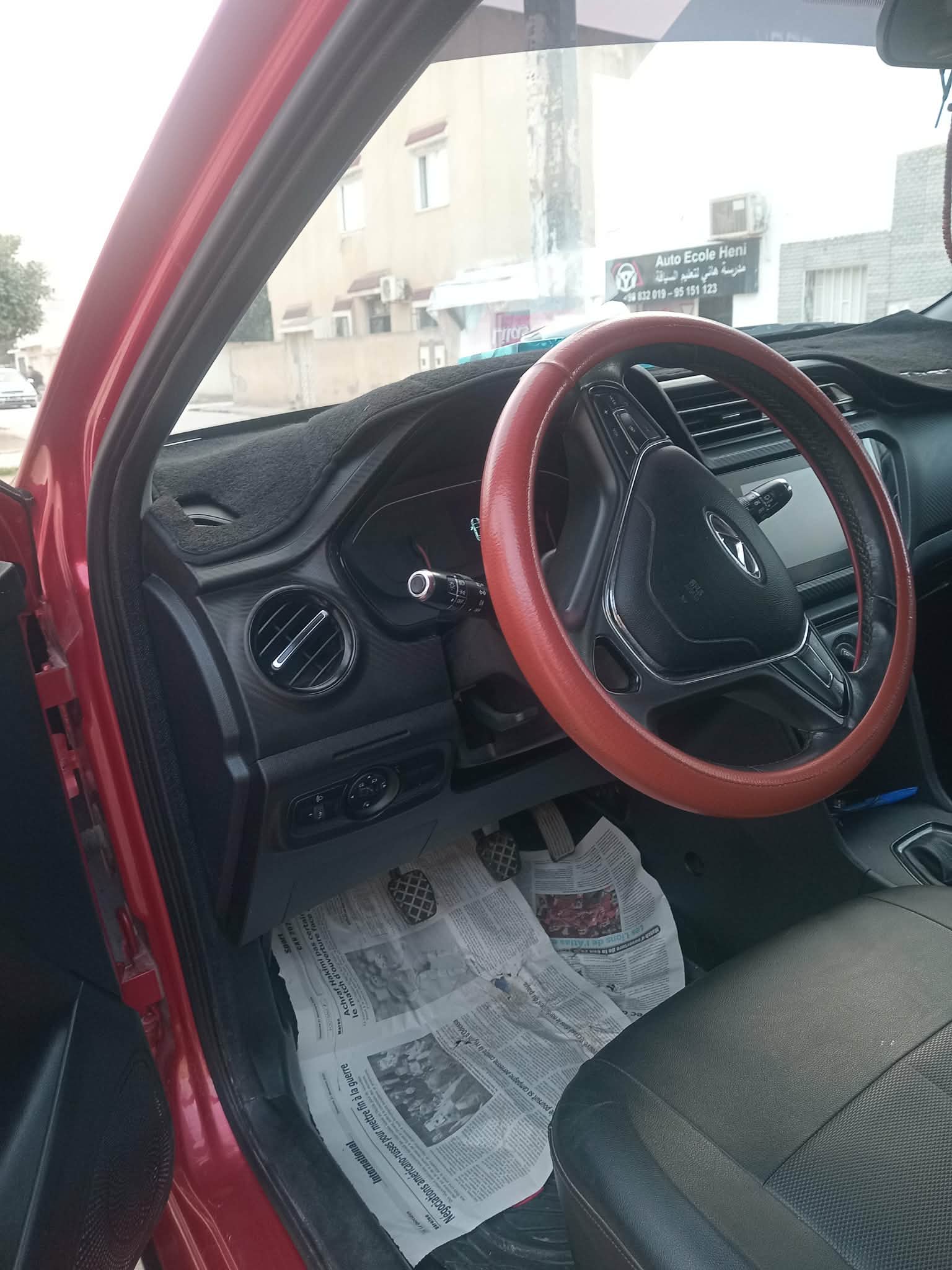 La Soukra&nbsp;Borj Louzir&nbsp;Chery&nbsp;Autre Mod�le&nbsp;Voiture tr�s propre presque neuve