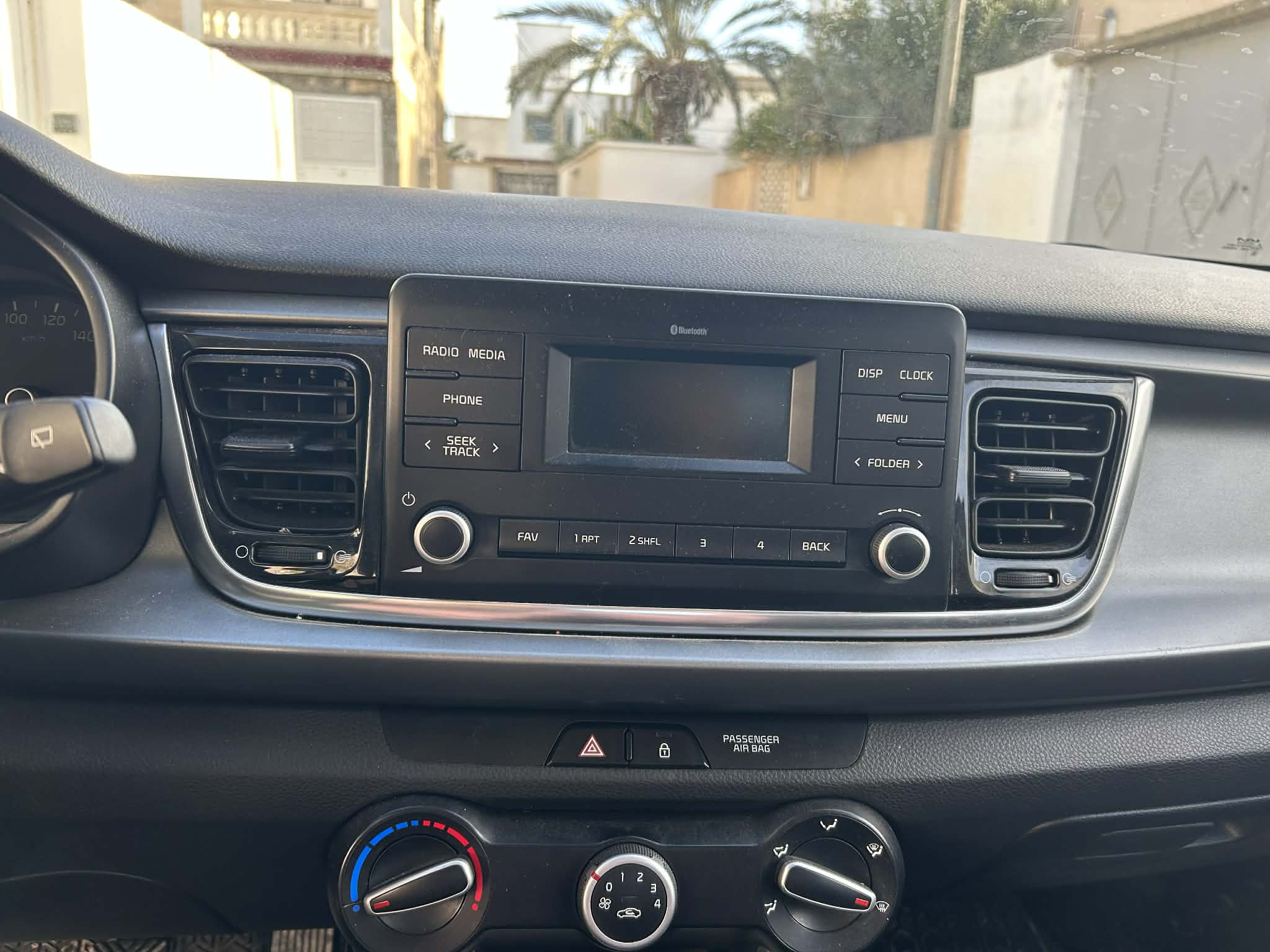 Raoued&nbsp;Raoued&nbsp;Kia&nbsp;Rio&nbsp;Kia rio noire s�rie 228