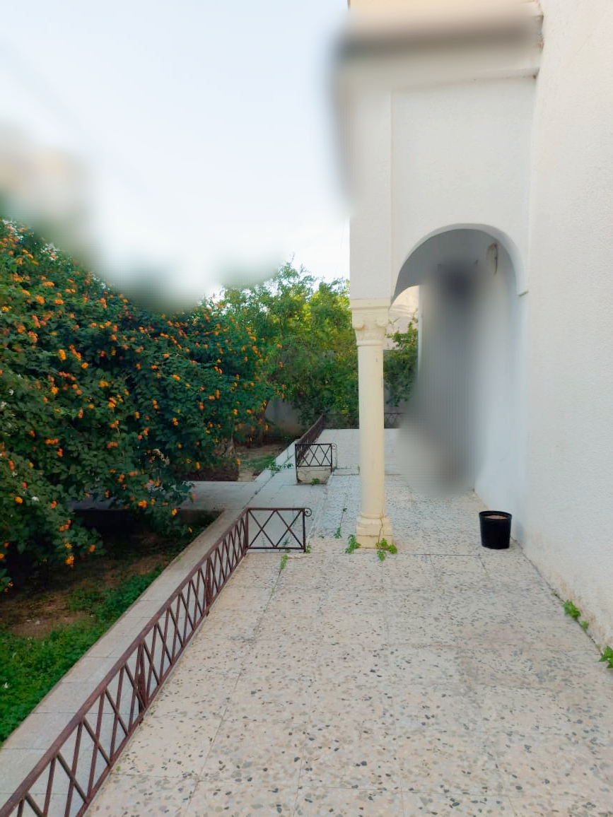 Raoued&nbsp;Cite El Ghazala 1&nbsp;Vente&nbsp;Maisons&nbsp;Cit� la gazelle villa tr�s bien situ�e