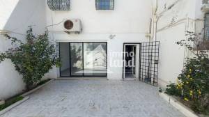 Ariana Ville El Menzah 6 Vente Appart. 1 pice Triplex s3 de 180m2 a les uv4 menzah 6