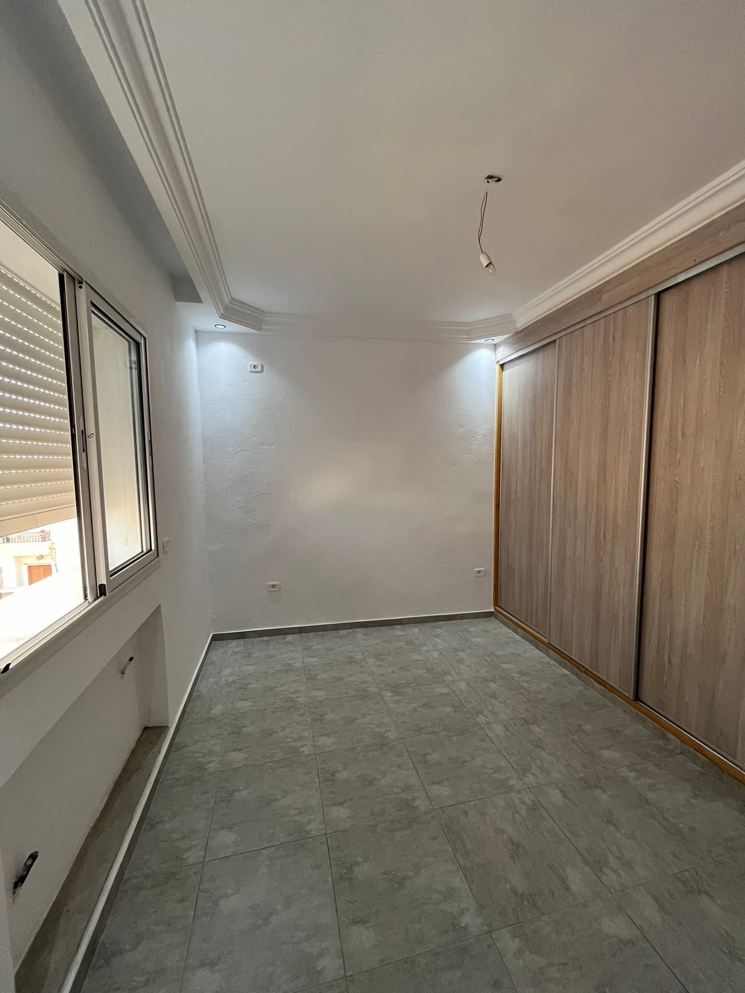 Ariana Ville&nbsp;Riadh Landlous&nbsp;Location&nbsp;Appart. 4 pi�ces&nbsp;�tage d'une villa s 3 riadh landalos