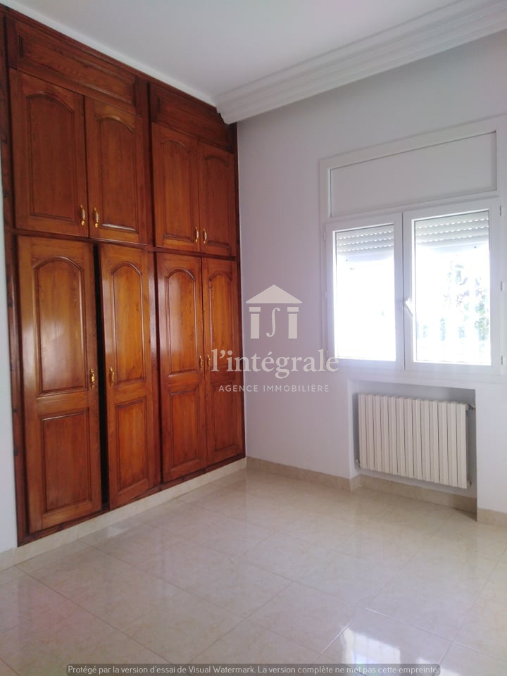 Mnihla Jardins d'el Menzah Location Maisons Villa de 3 niveaux cit lfaouz