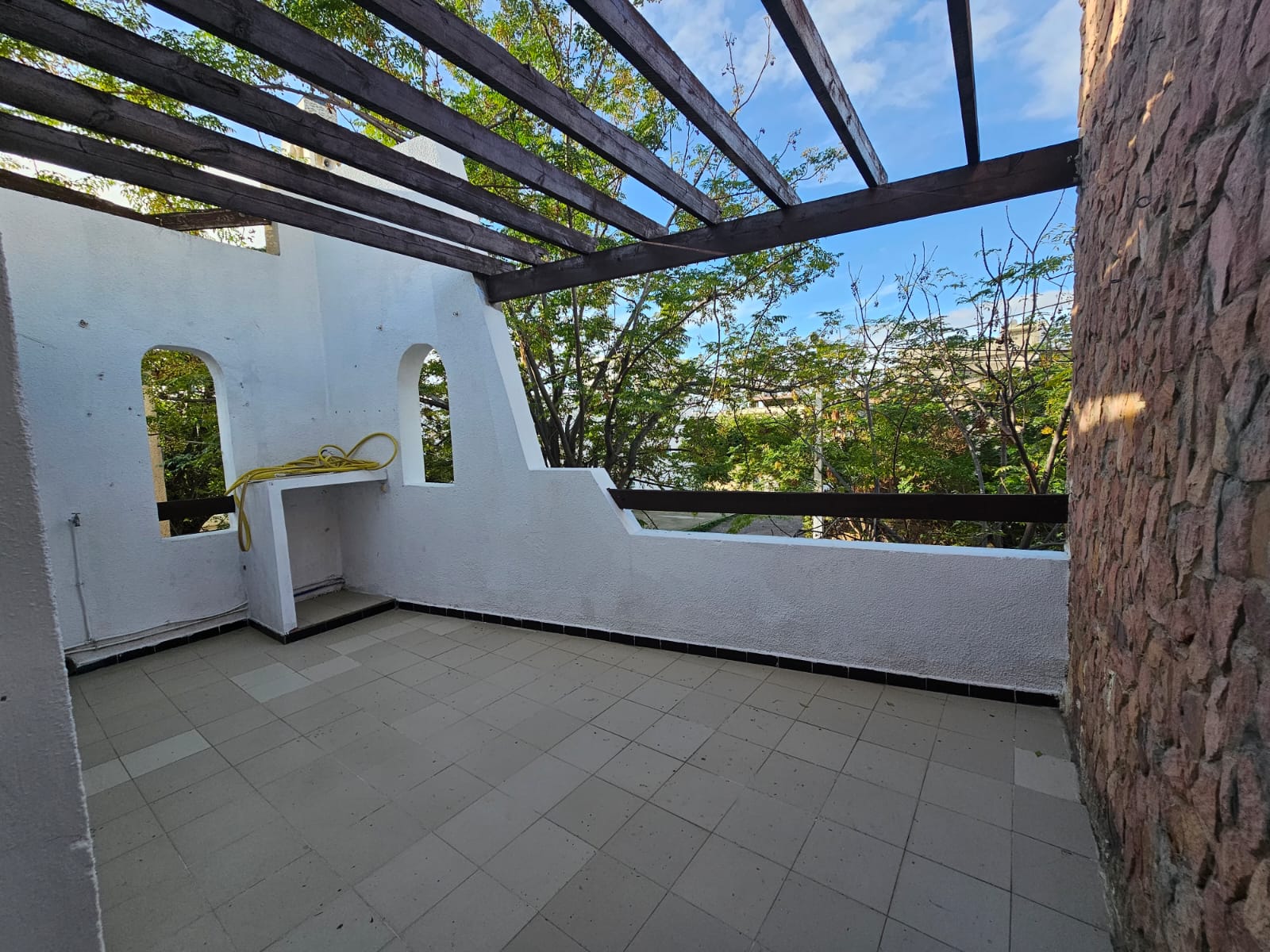 Ezzouhour (Tunis) Ezzouhour 4 Vente Maisons Etage de villa s3 plus studio 280 md a ezzouhour