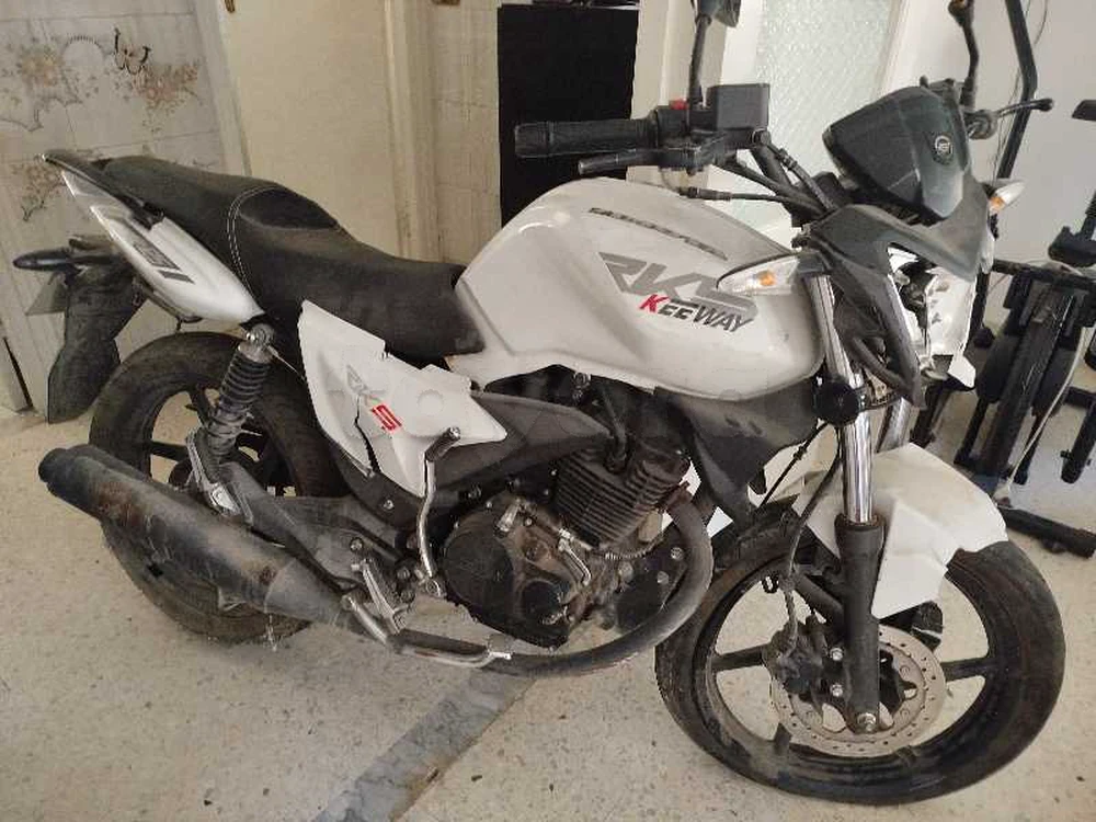 El Menzah&nbsp;El Manar 2&nbsp;Standard mtr co&nbsp;Standard mtr co&nbsp;Moto zimota 125cc