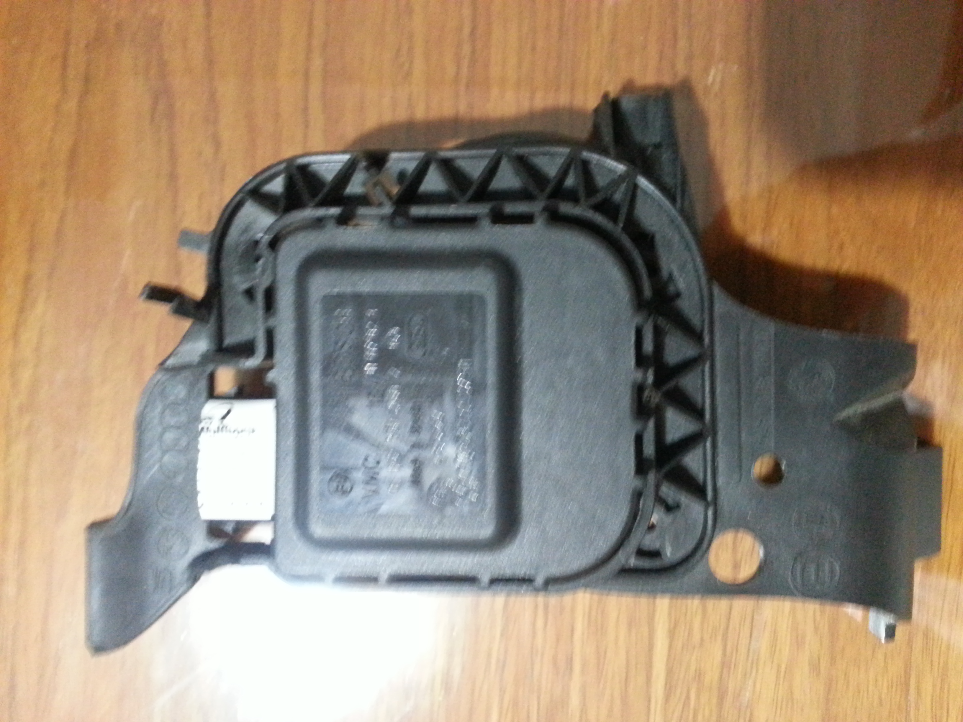 Ariana Ville&nbsp;Cite Ennouzha&nbsp;Pi�ces D�tach�es&nbsp;Electricit� et Electronique&nbsp;Moteur de recyclage d'air de climatisation