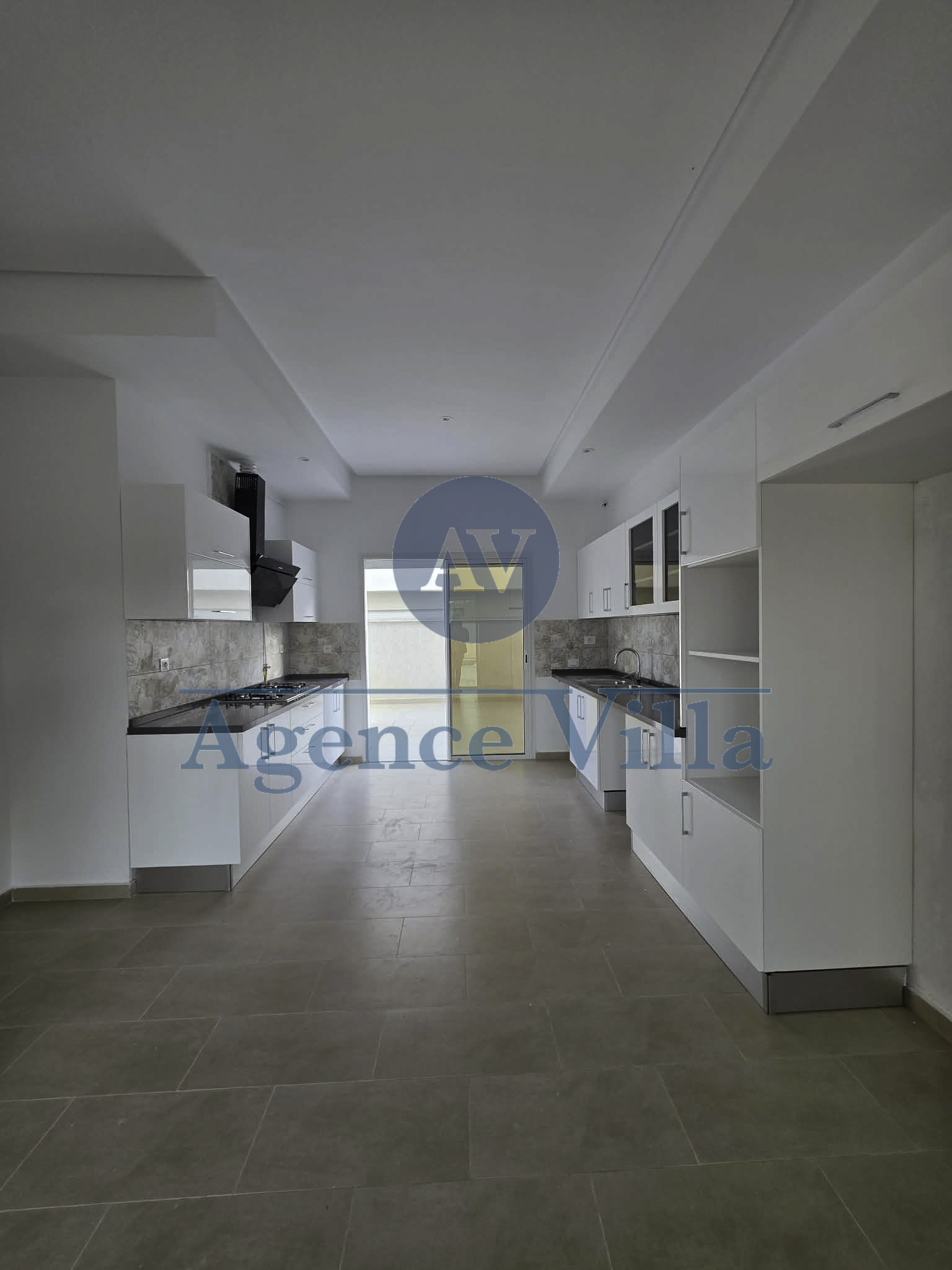 Ain Zaghouan&nbsp;Jardins de Carthage&nbsp;Location&nbsp;Maisons&nbsp;Villa s5 avec piscine � jardin de carthage