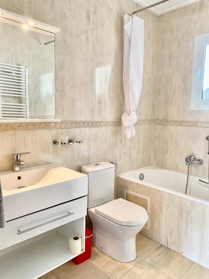 La Marsa&nbsp;Berge Du Lac&nbsp;Location&nbsp;Appart. 4 pi�ces&nbsp;Appartement meubl� s3 avec vue sur lac