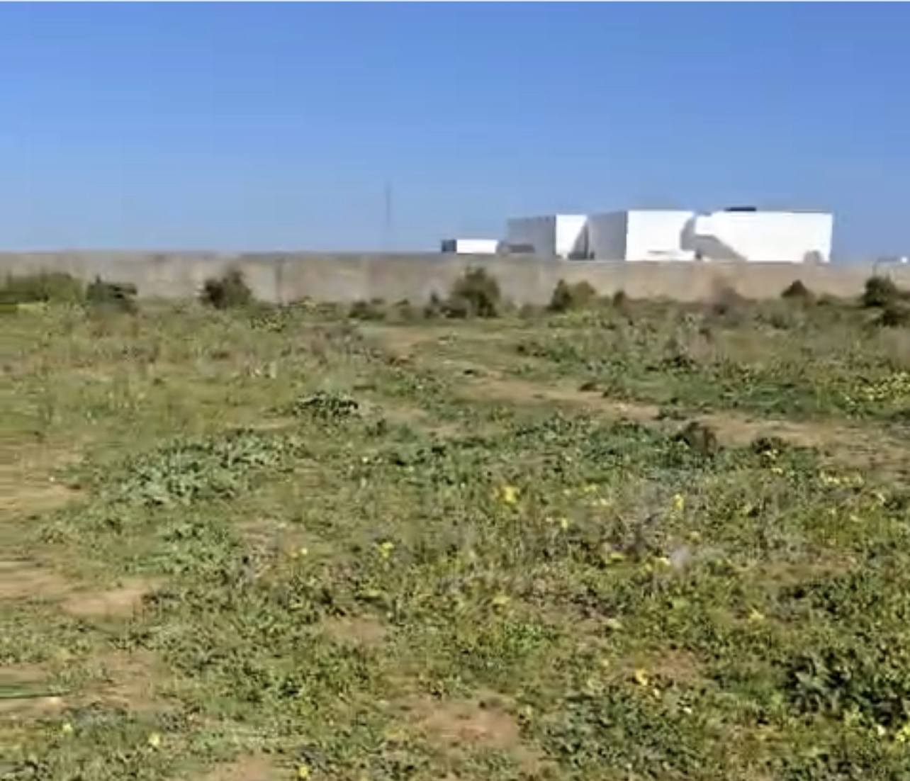 Hammamet&nbsp;Hammamet&nbsp;Terrain&nbsp;Terrain nu&nbsp;Terrain � deux fa�ades � 500m de la plage