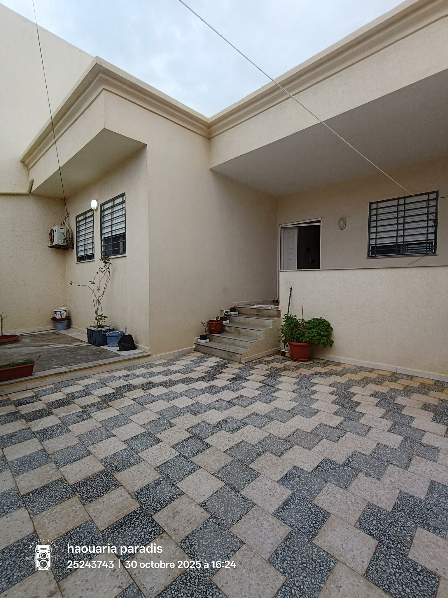 El Haouaria&nbsp;El Haouaria&nbsp;Vente&nbsp;Appart. 2 pi�ces&nbsp;Maison ind�pendante au centre ville el haouaria