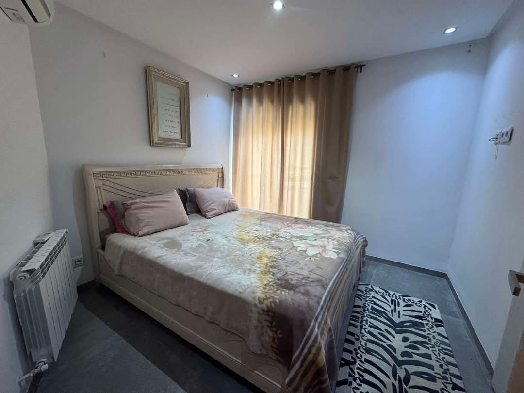 Ariana Ville&nbsp;Cite Ennasr 2&nbsp;Location&nbsp;Appart. 2 pi�ces&nbsp;S1 meuble 1400d ennasr 2