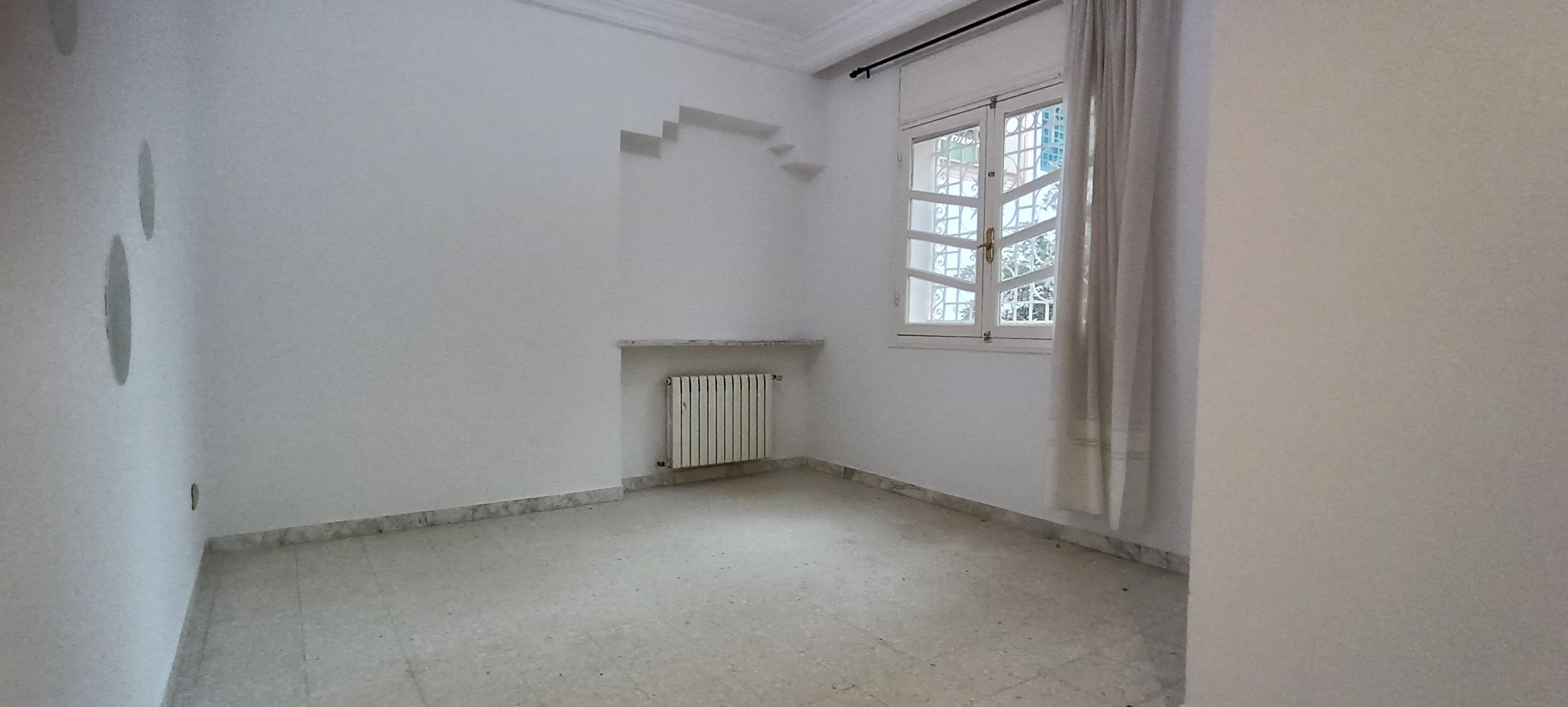 Ariana Ville&nbsp;Cite Ennasr 2&nbsp;Vente&nbsp;Appart. 4 pi�ces&nbsp;Appartement s3 rdc au ennasr 2