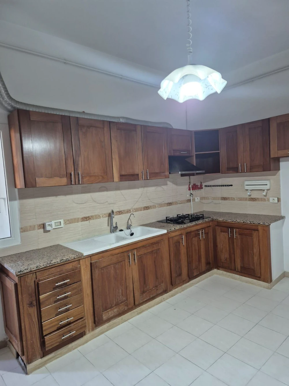 Ariana Ville&nbsp;Ariana&nbsp;Location&nbsp;Appart. 4 pi�ces&nbsp;Jolie appartement haut standing