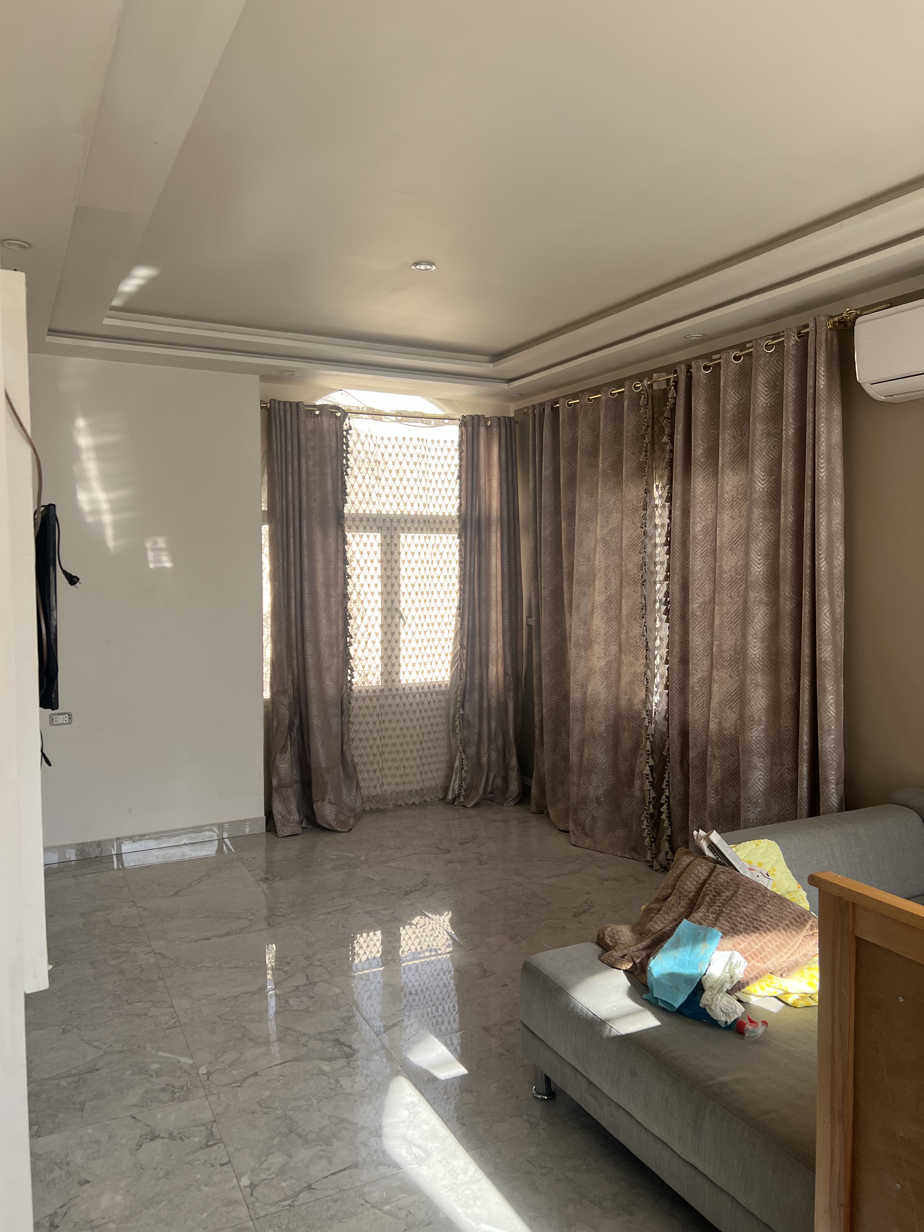 Gafsa Sud&nbsp;Gafsa Cite Ennour&nbsp;Vente&nbsp;Appart. 3 pi�ces&nbsp;Villa avec picine