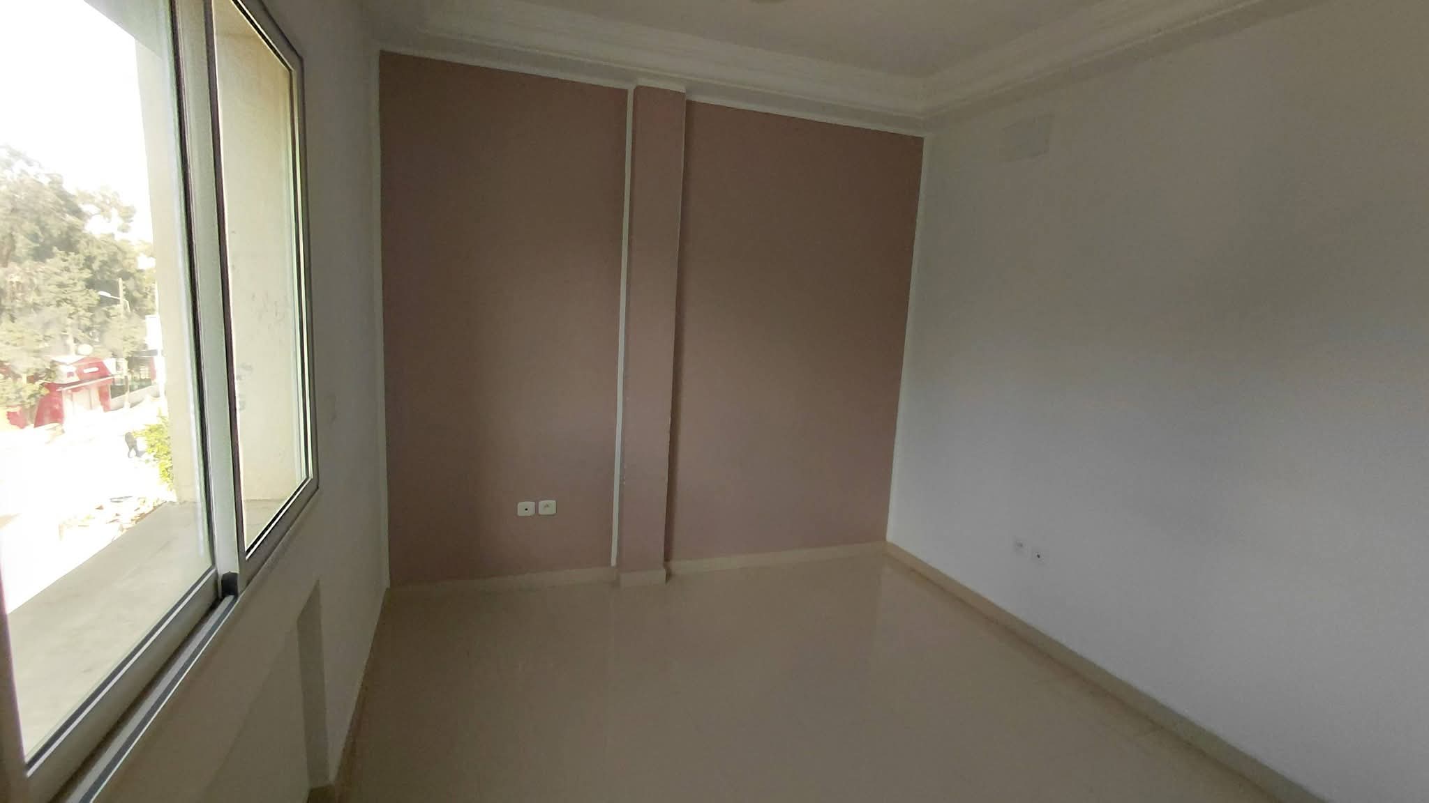 Cite El Khadra&nbsp;Cite El Khadra&nbsp;Location&nbsp;Appart. 3 pi�ces&nbsp;S plus 2 hst a la cit� el khadhra wb4404