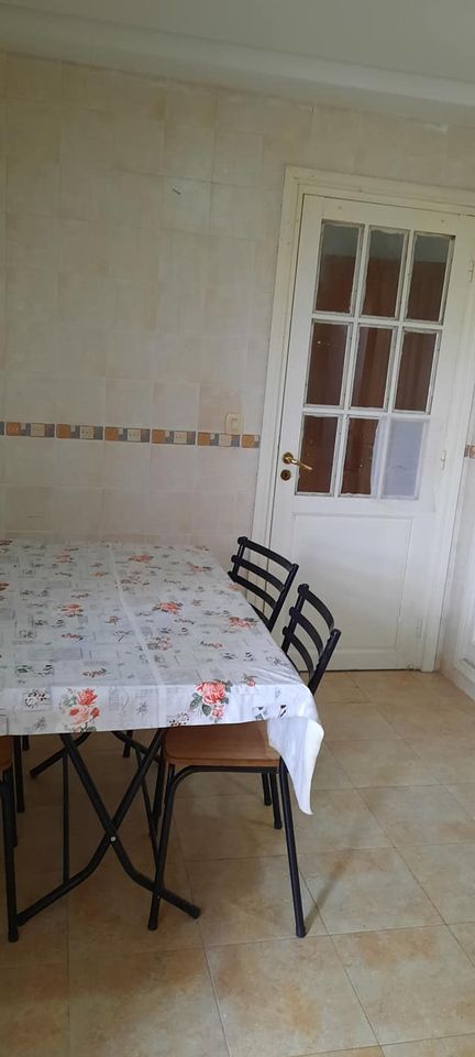 Ariana Ville&nbsp;Cite Ennasr 2&nbsp;Location&nbsp;Appart. 4 pi�ces&nbsp;Spacieux appt s2 ennasr 2 cot� commodit�s