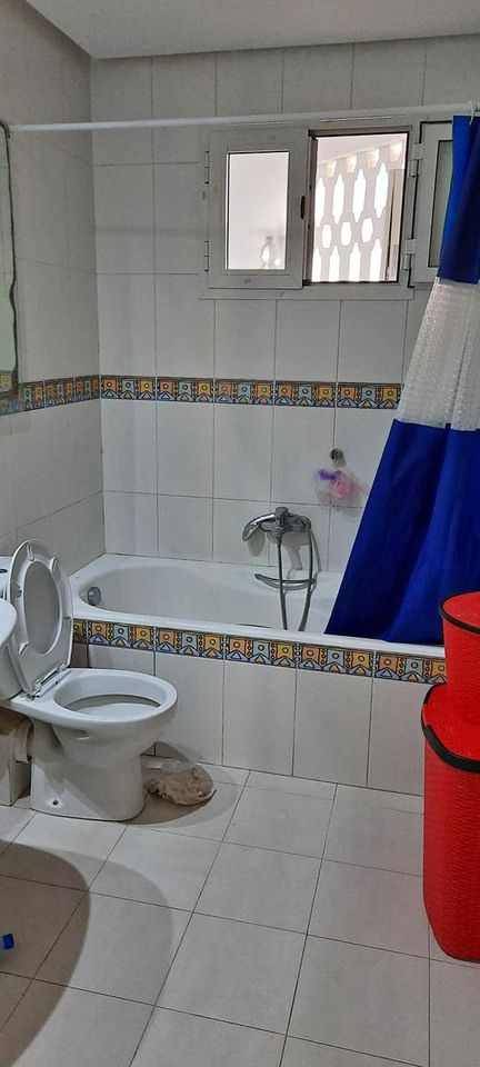 Ariana Ville&nbsp;Cite Ennasr 2&nbsp;Location&nbsp;Appart. 4 pi�ces&nbsp;Spacieux appt s2 ennasr 2 cot� commodit�s