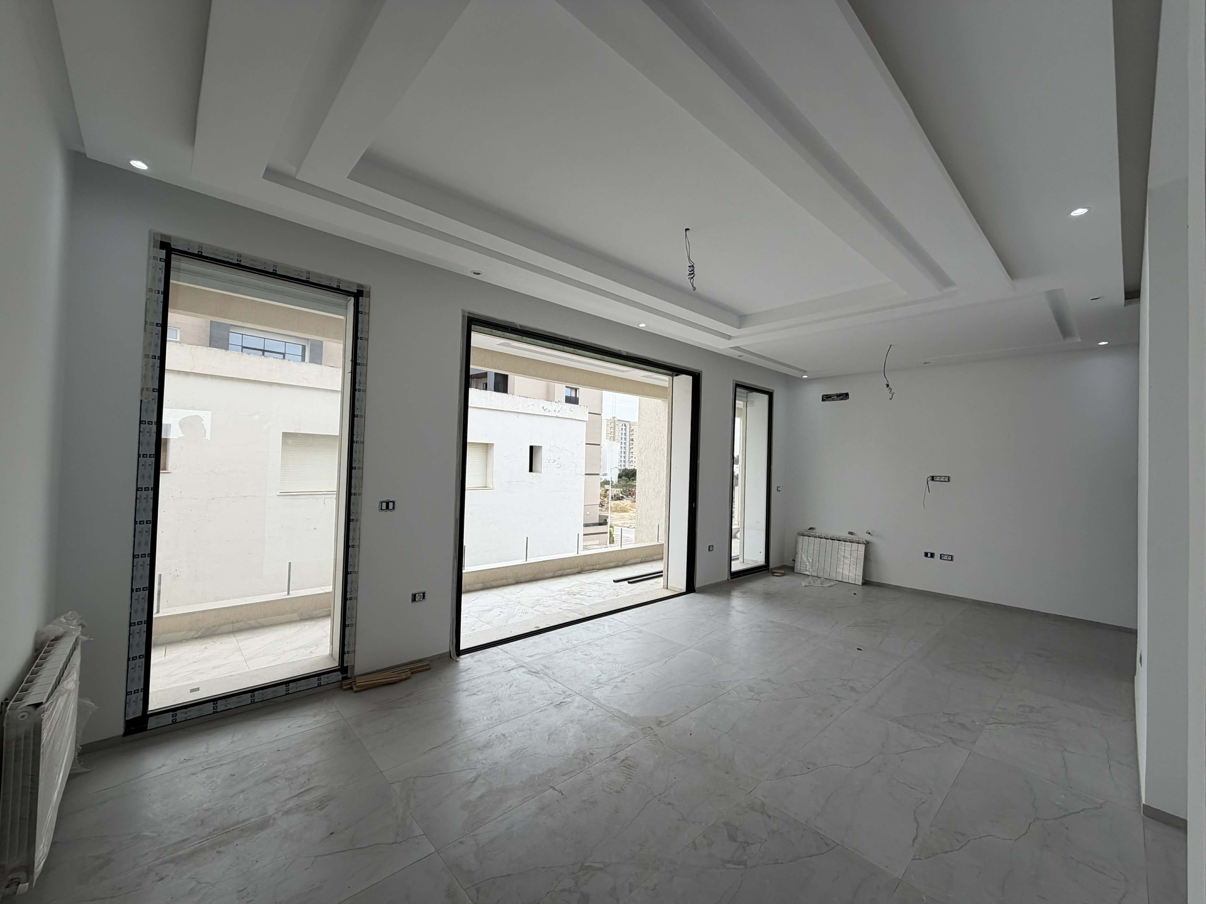 Ain Zaghouan&nbsp;Jardins de Carthage&nbsp;Location&nbsp;Maisons&nbsp;Immeuble de standing 720m aux jardin de carthage