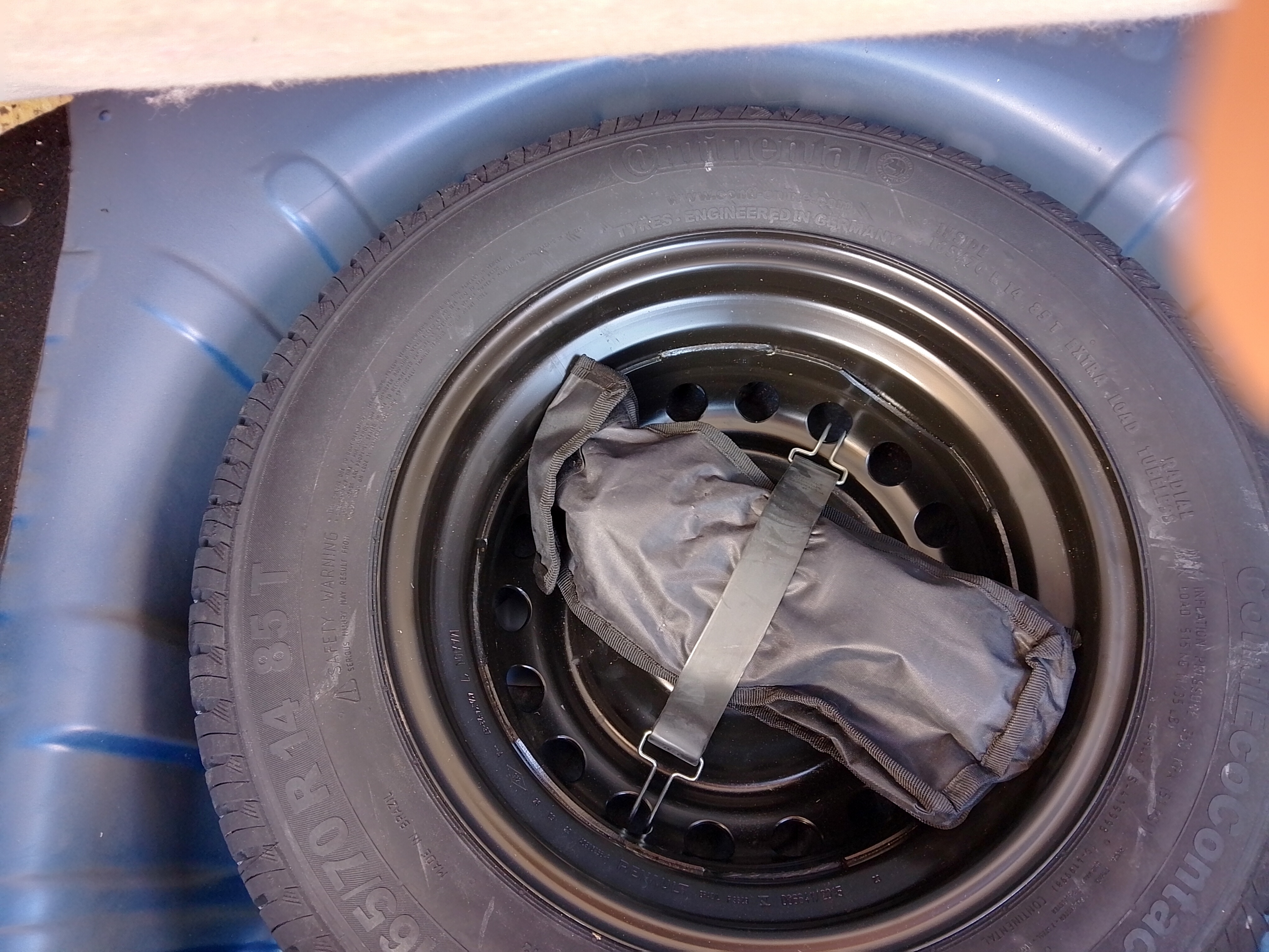 Soliman&nbsp;Soliman&nbsp;Renault&nbsp;Clio&nbsp;Renault kwid 1�re main