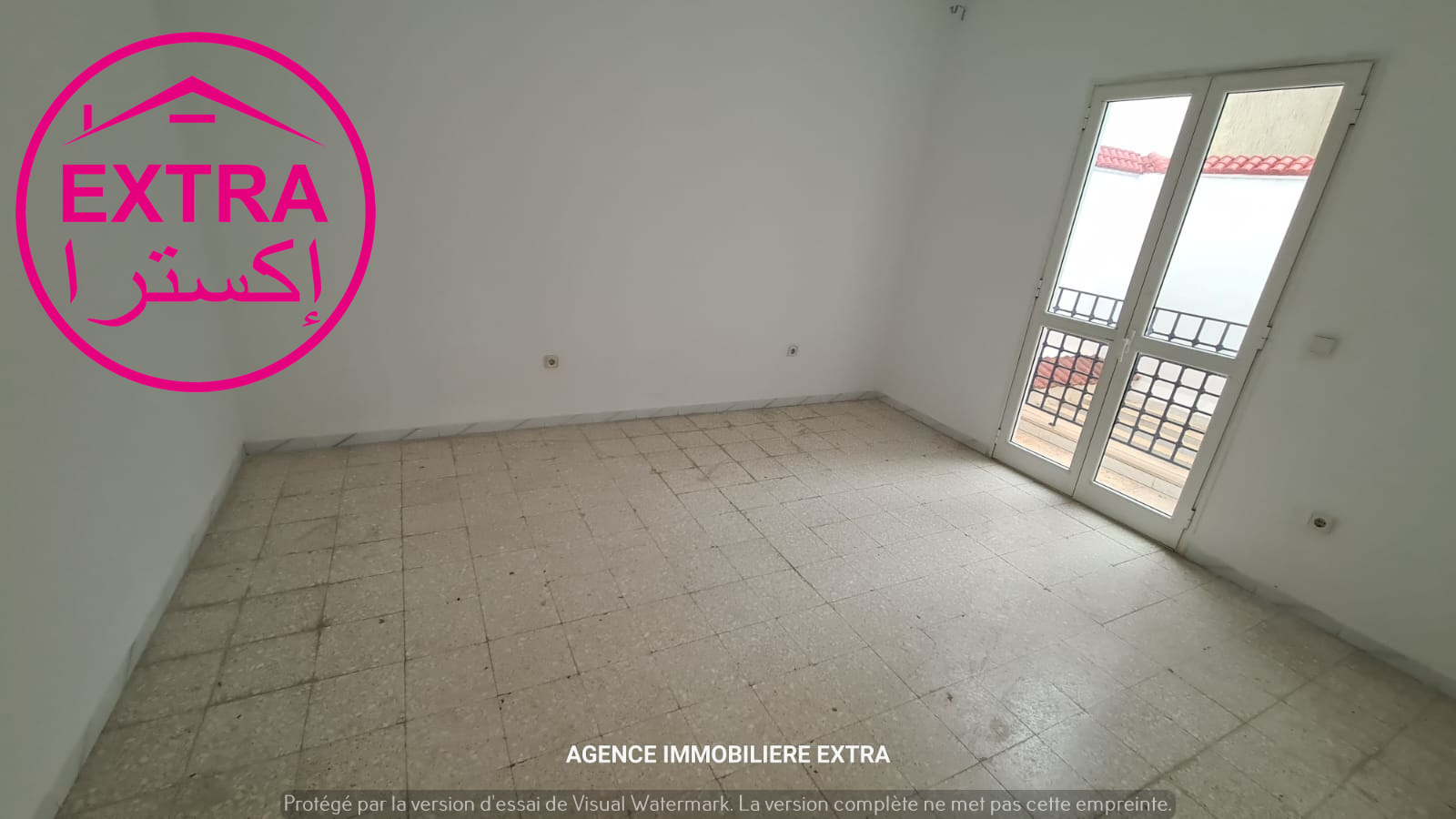 Nabeul&nbsp;Nabeul&nbsp;Location&nbsp;Appart. 4 pi�ces&nbsp;9eme etage de villa a nabeul
