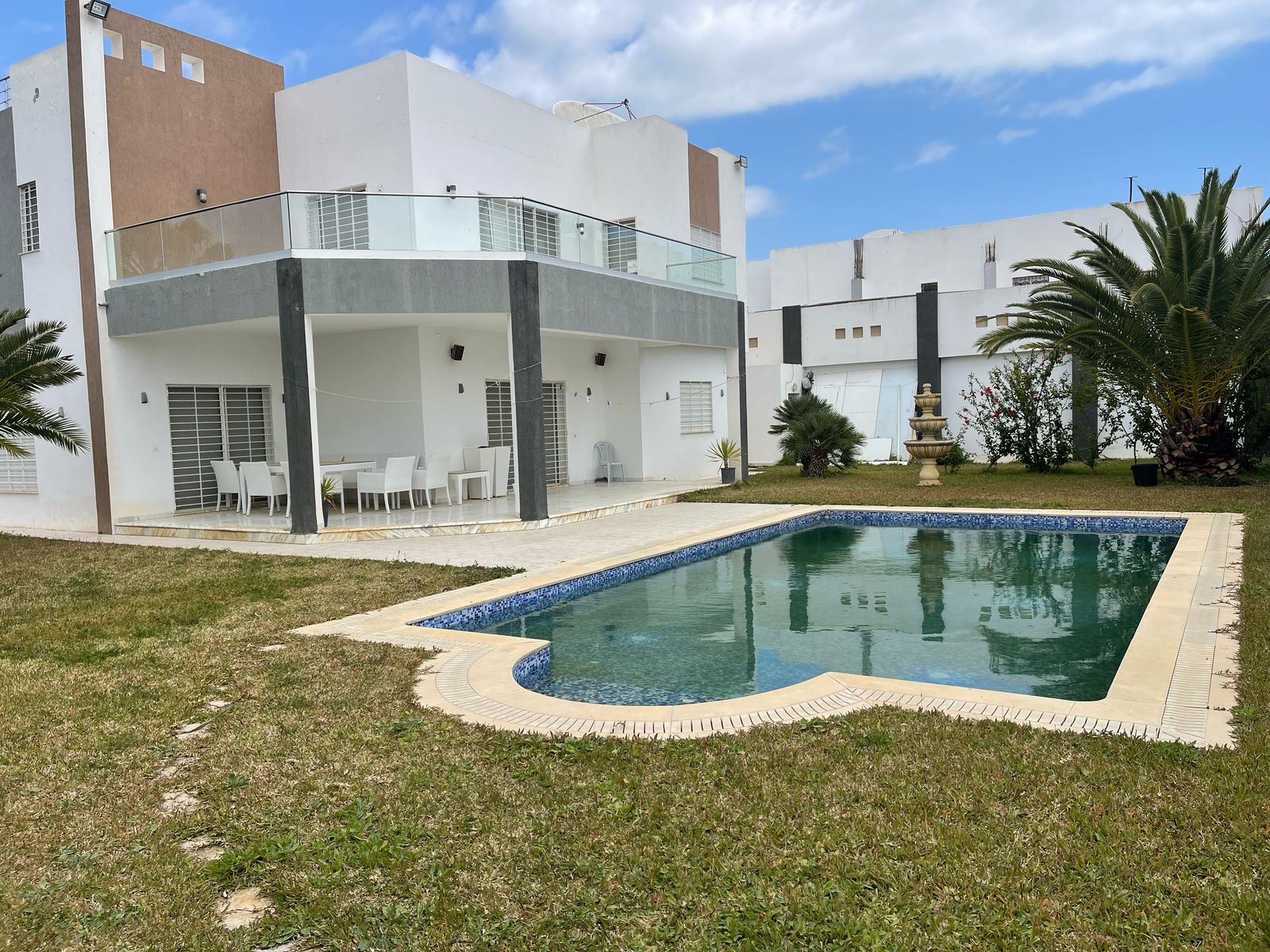 Hammamet&nbsp;Hammamet&nbsp;Vente&nbsp;Appart. 4 pi�ces&nbsp;Villa de luxe a yasmine hammamet