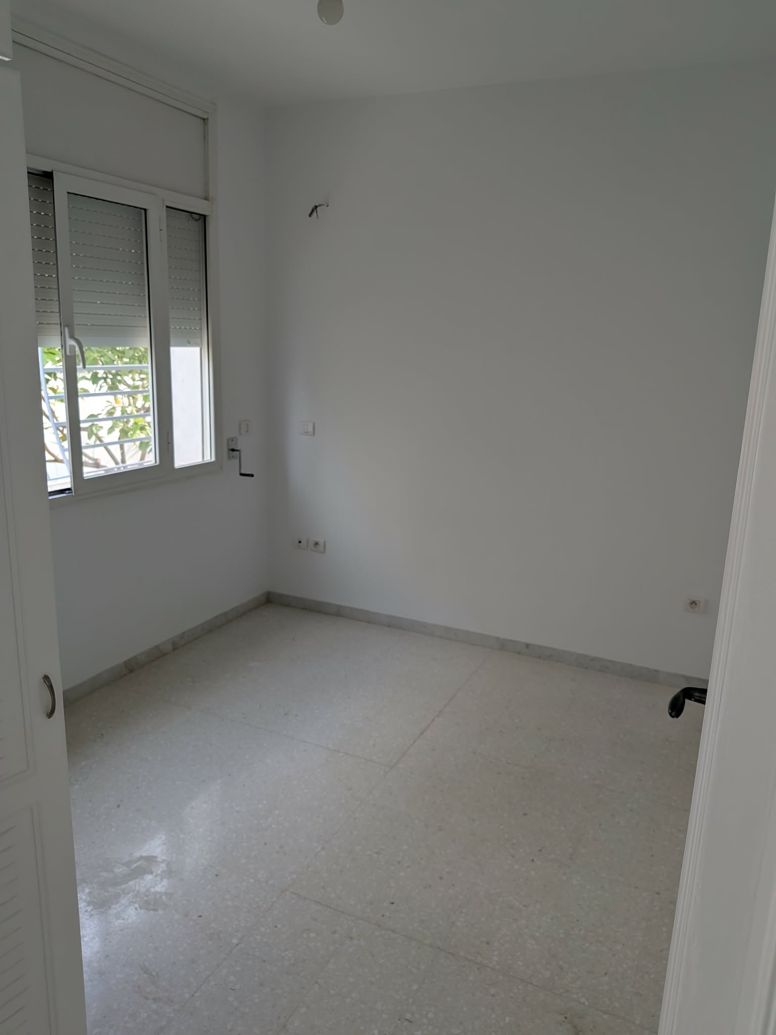 Mnihla&nbsp;Jardins d'el Menzah&nbsp;Location&nbsp;Appart. 3 pi�ces&nbsp;Appartement au rez de jardin d'une villa