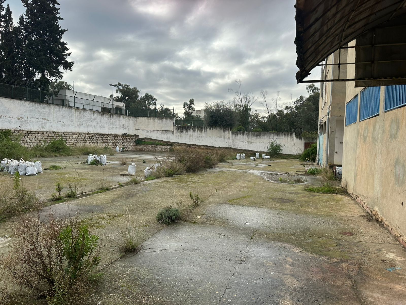 Rades&nbsp;Chouchet Rades&nbsp;Terrain&nbsp;Terrain nu&nbsp;Terrain industriel