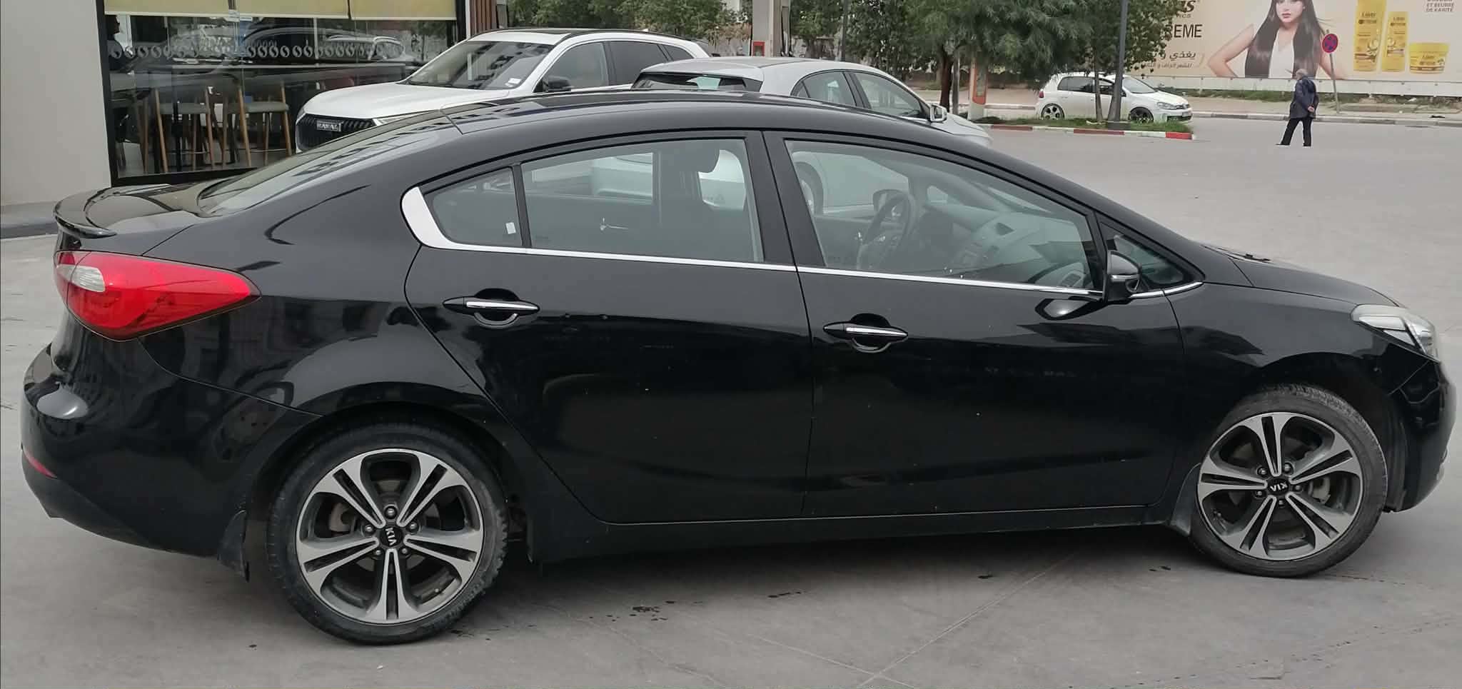 Ariana Ville&nbsp;Cite Jamil&nbsp;Kia&nbsp;Cerato&nbsp;Kia c�rato tr�s bon �tat