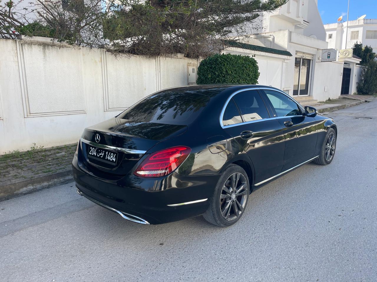 Ariana Ville&nbsp;Cite Ennasr 2&nbsp;Mercedes&nbsp;C&nbsp;Superbe mercedes class c