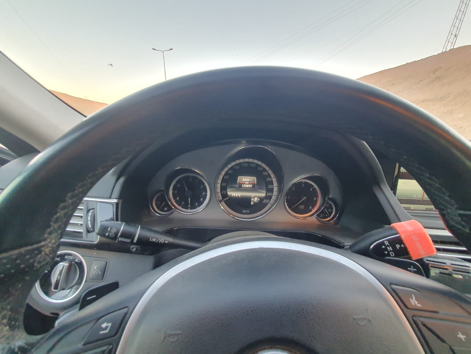 Tataouine Nord&nbsp;Cite Ennouzha&nbsp;Mercedes&nbsp;220&nbsp;Mercedes benz classe e220