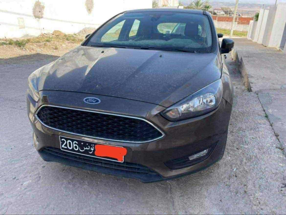 Mnihla&nbsp;Jardins d'el Menzah&nbsp;Ford&nbsp;Focus&nbsp;M�decin vend ford focus