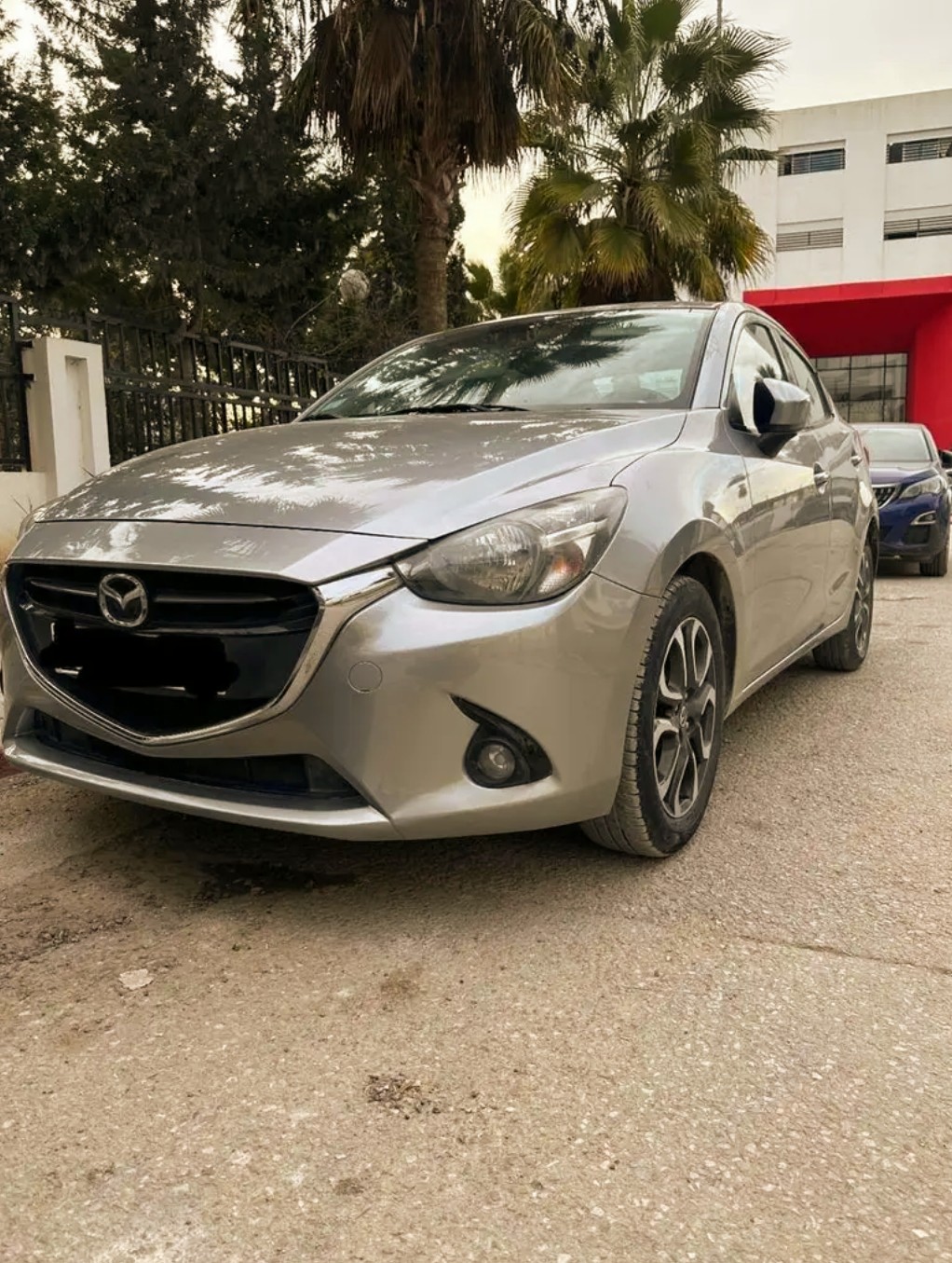 Ezzahra&nbsp;Ezzahra&nbsp;Mazda&nbsp;2&nbsp;Tres belle mazda 2