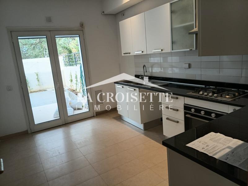 La Marsa&nbsp;Marsa Ennassim&nbsp;Location&nbsp;Appart. 3 pi�ces&nbsp;Appartement s2 avec terrasse � la marsa mal2157